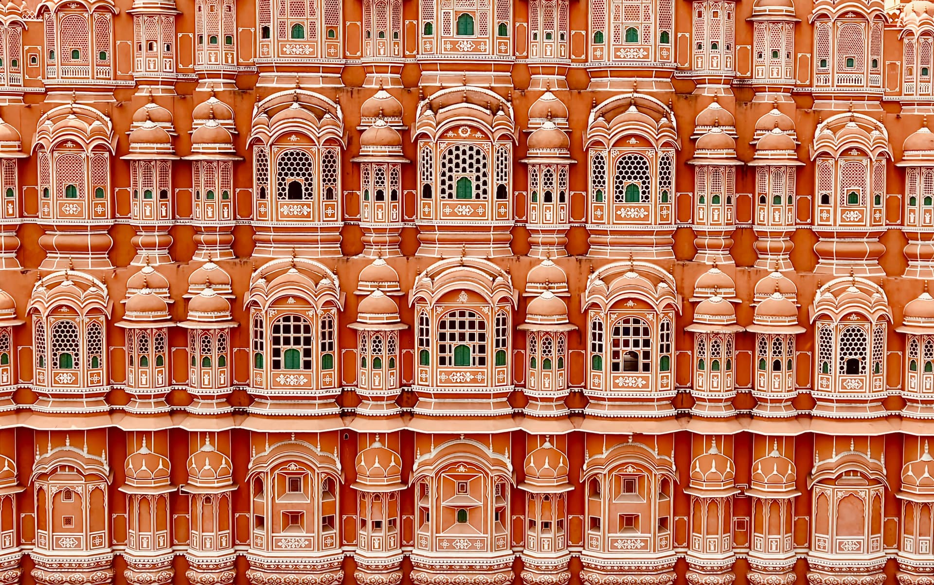Fachada del Hawa Mahal en Jaipur, India